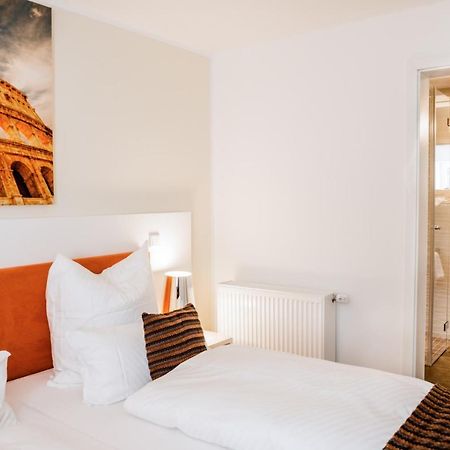 Hotel Gut Landscheid ブルシャイト エクステリア 写真