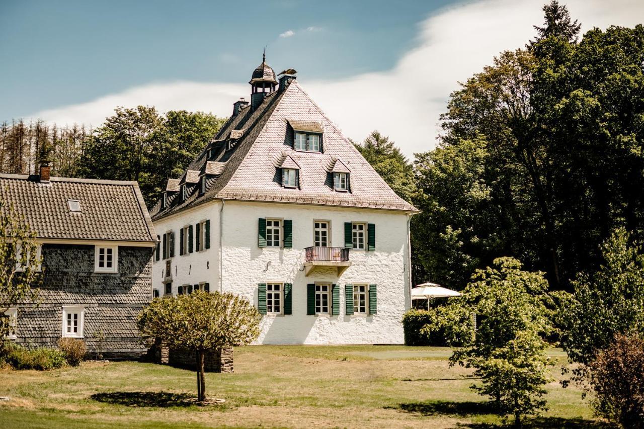 Hotel Gut Landscheid ブルシャイト エクステリア 写真