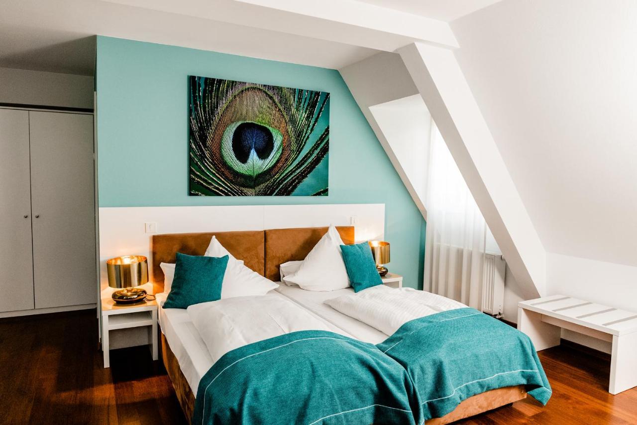 Hotel Gut Landscheid ブルシャイト エクステリア 写真