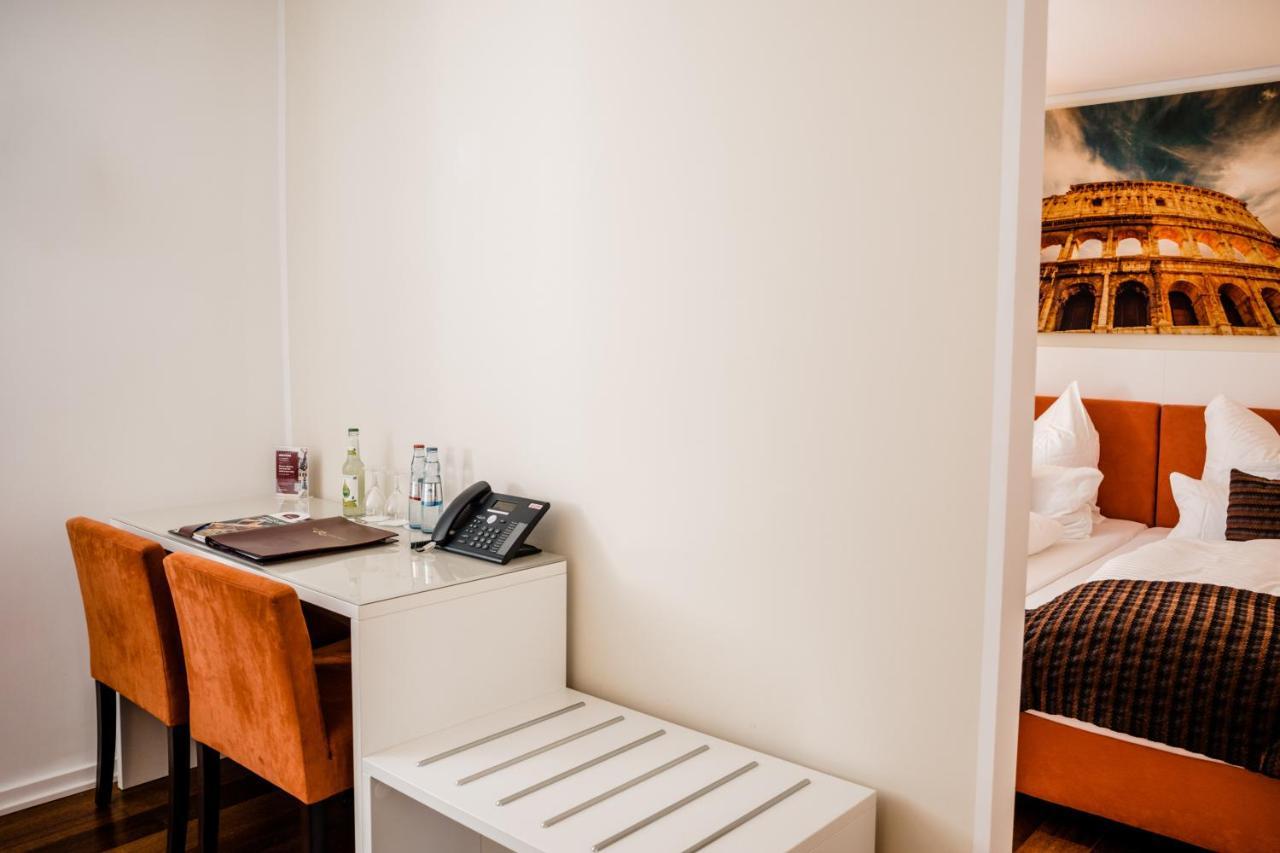 Hotel Gut Landscheid ブルシャイト エクステリア 写真