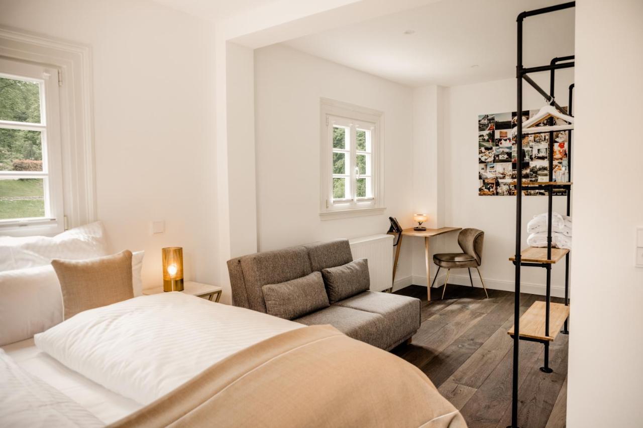 Hotel Gut Landscheid ブルシャイト エクステリア 写真